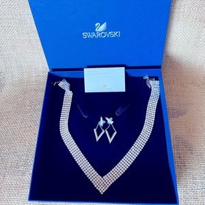 SWAROVSKI NECKLACE & EARRINGS